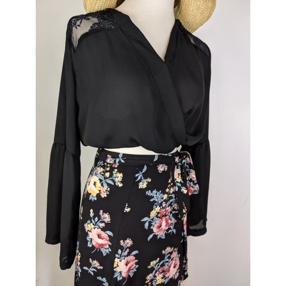 Missguided Wrapped Cropped - Picture 3 of 7